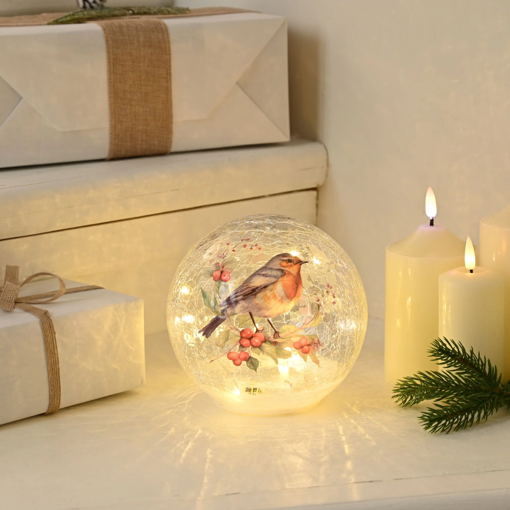 15cm Battery Operated Christmas Robin on Branch Clear Crackle Effect Glass Ball