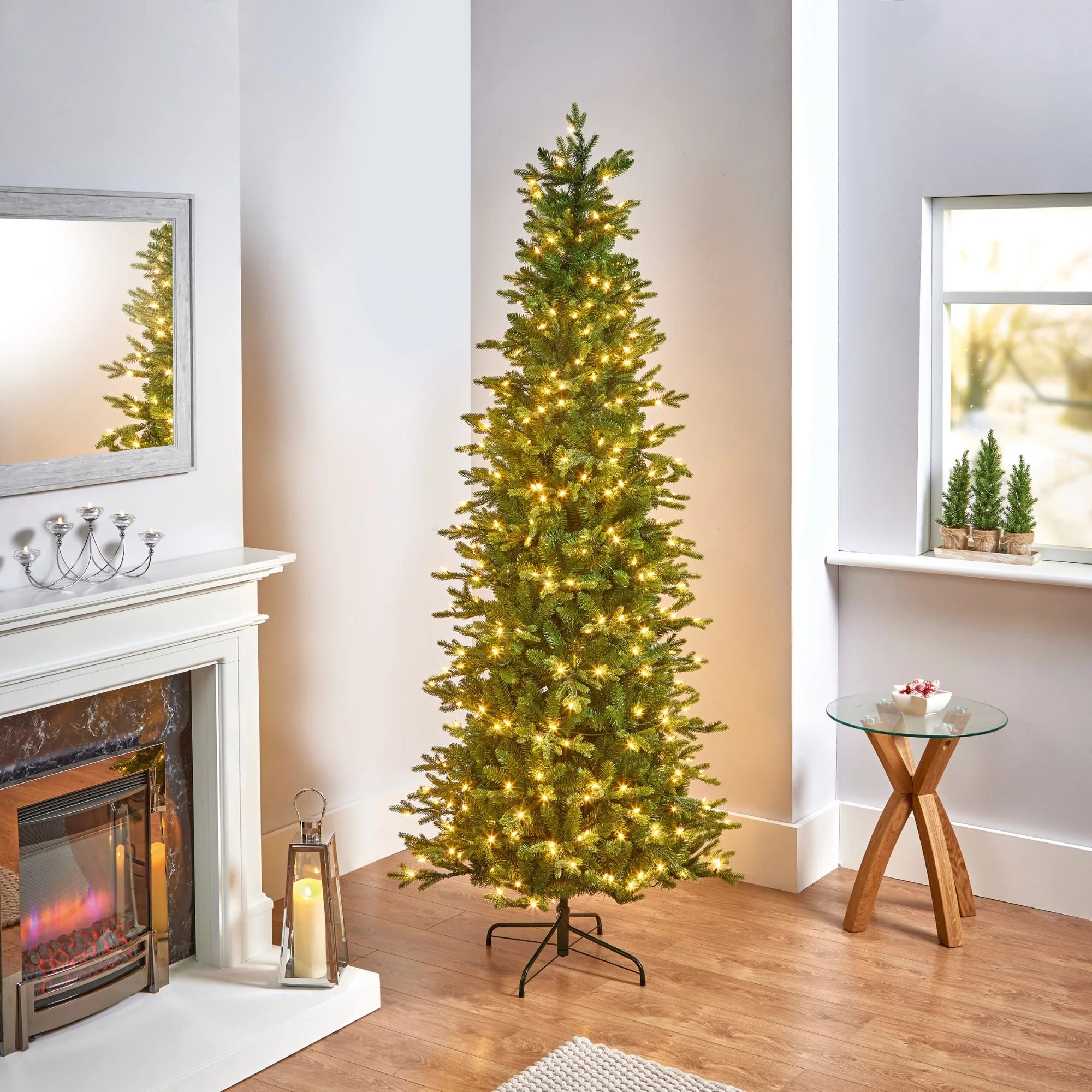 7.5ft Pre Lit Carrington Real Feel Fir Christmas Tree with 400 Warm White LEDs - Image 3