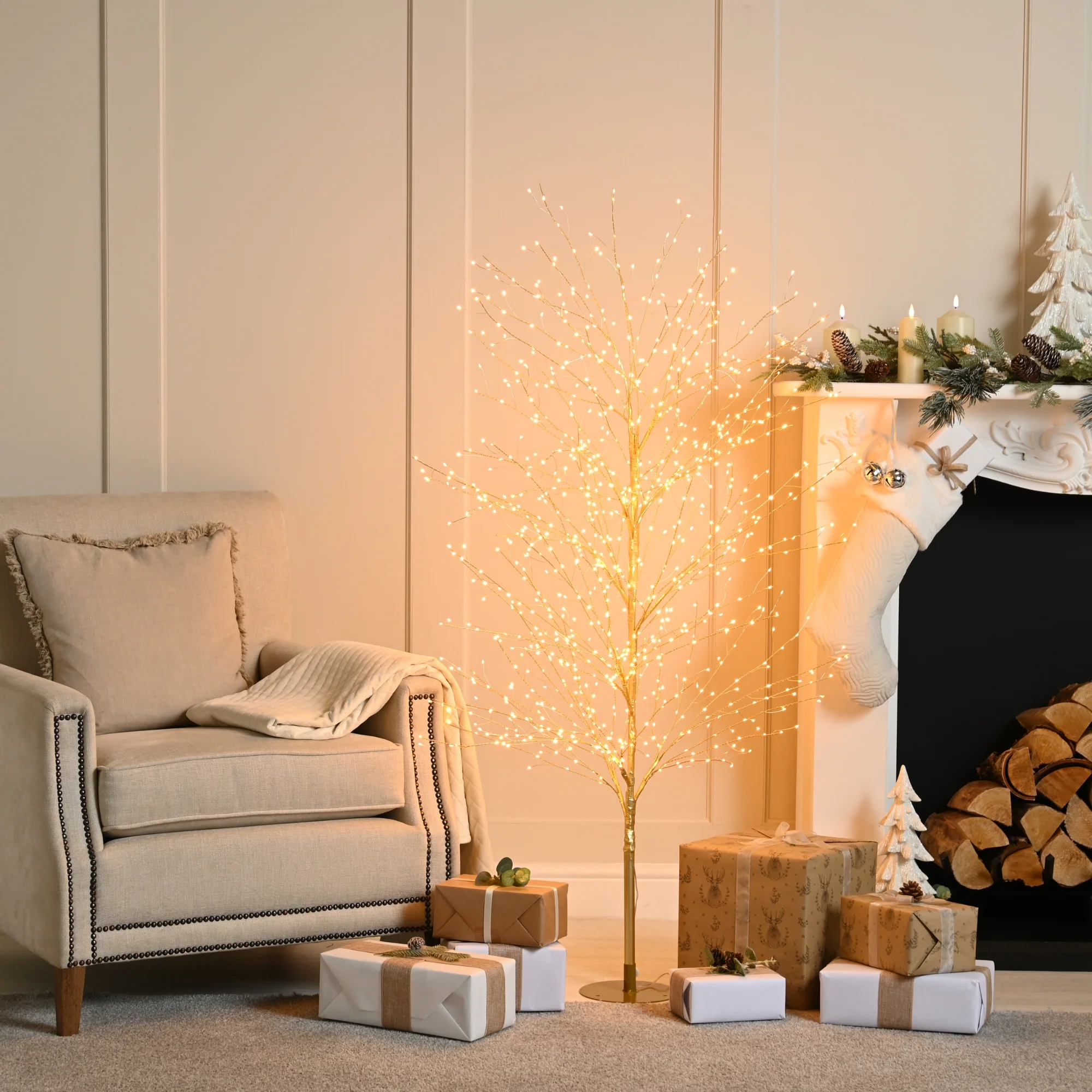 4ft Gold Micro Dewdrop Christmas Tree with 600 Traditional Warm White LEDs