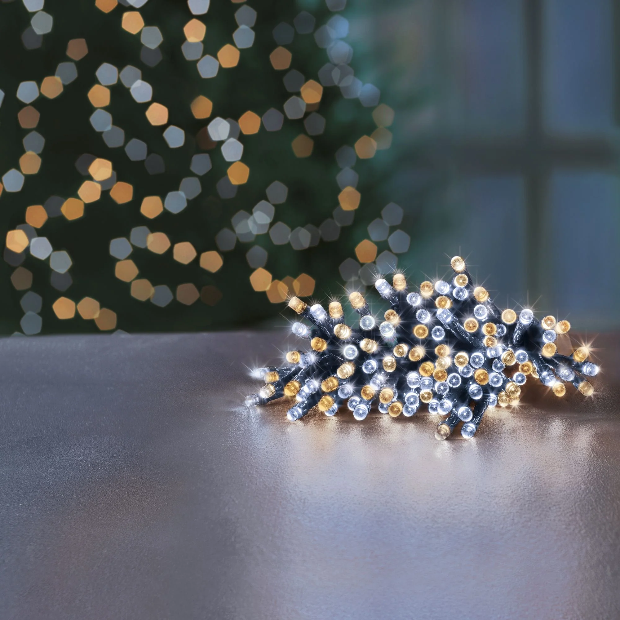 600 White and Warm White Mix Multi Action Battery Powered LED Lights with Timer - Image 3